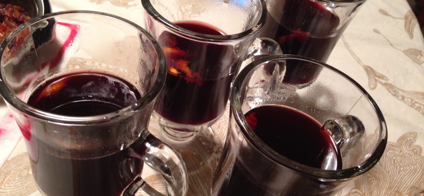 Mulled wine for winter evenings