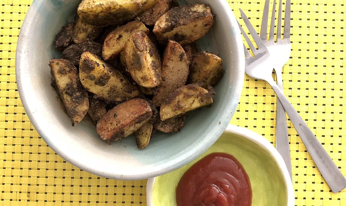 Chutneywale Aloo – Fries with Mint Coriander Chutney